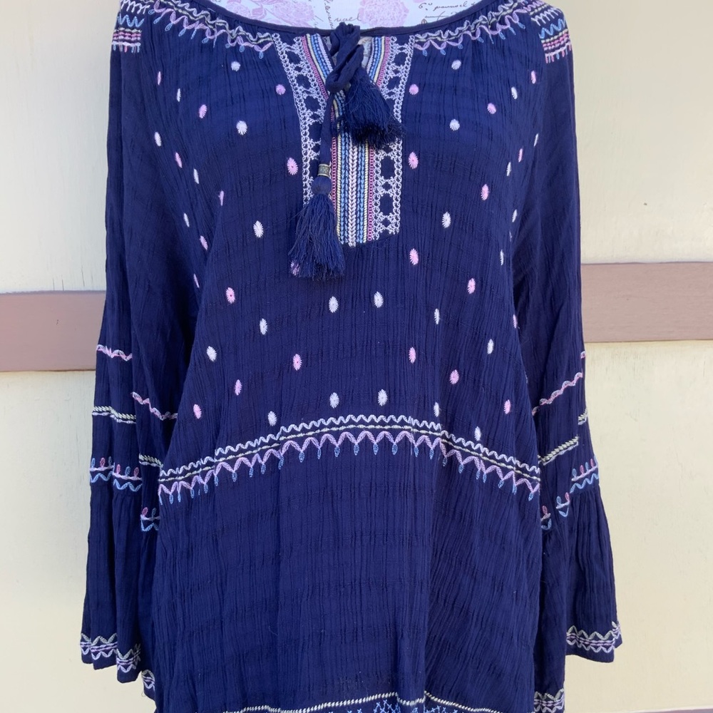 BOHO Knox Rose Blouse Top Navy Blue Embroidered NWOT